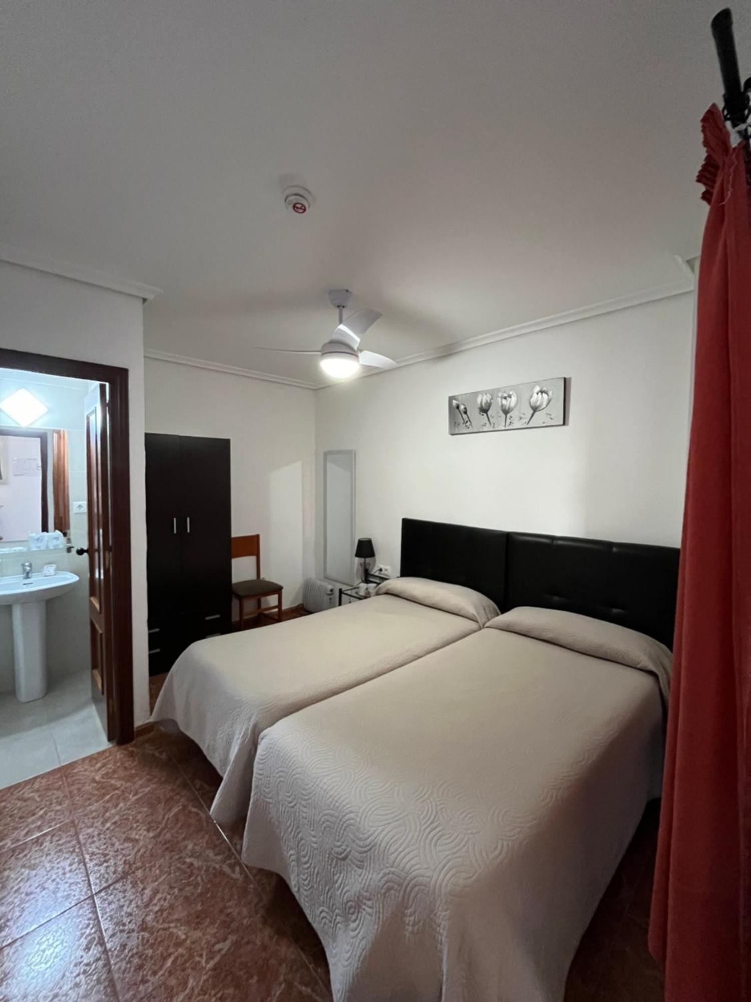 Pension Los Arcos Córdoba Exterior foto